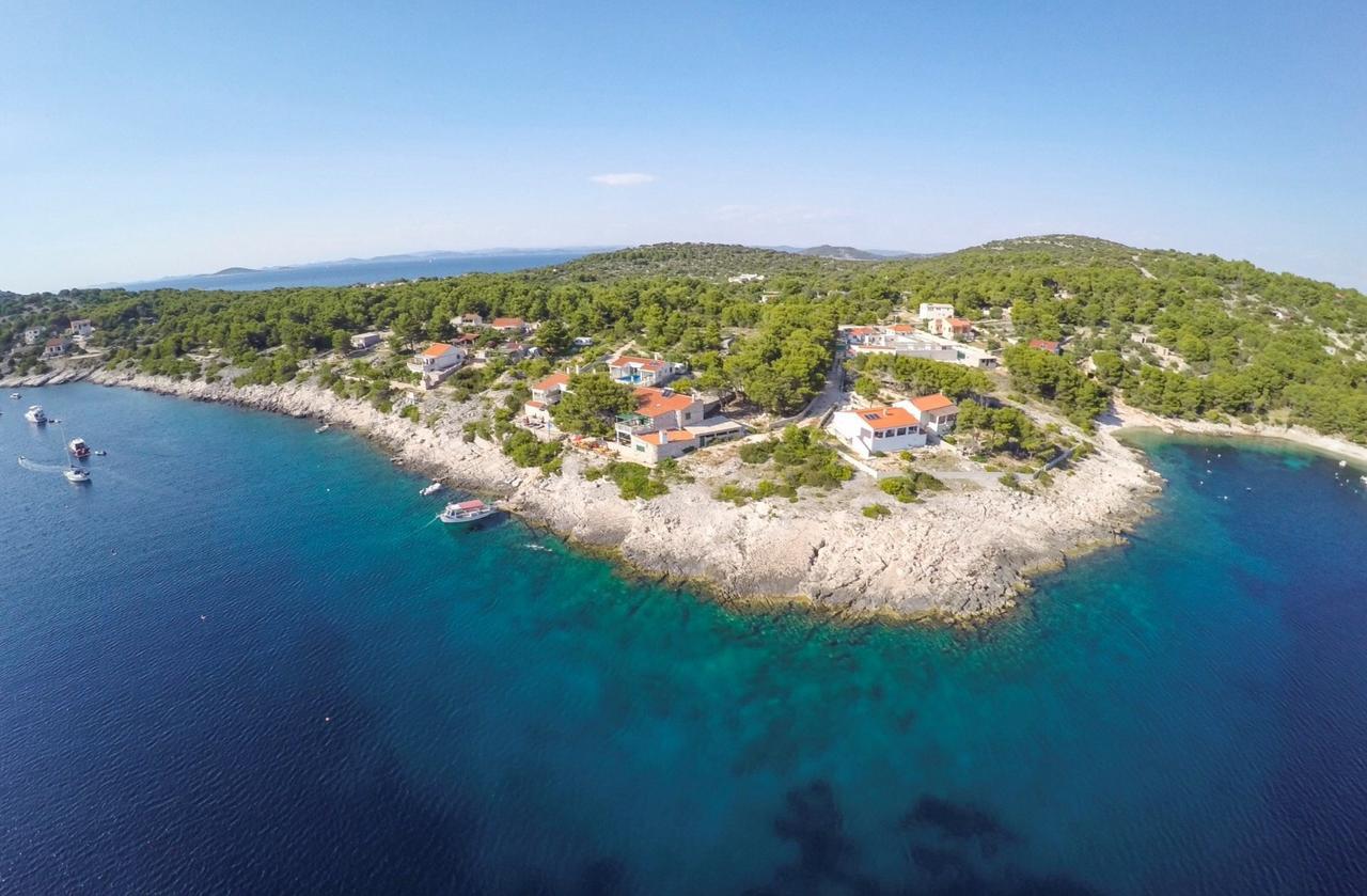 Žirje Poseidon Holiday Guesthouse מראה חיצוני תמונה