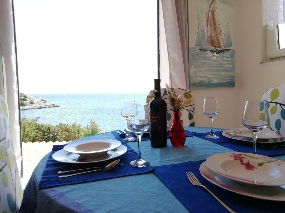 Žirje Poseidon Holiday Guesthouse מראה חיצוני תמונה