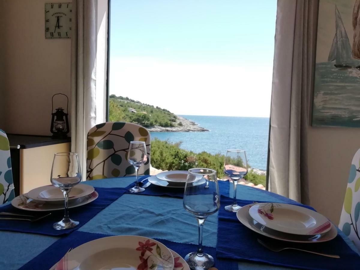 Žirje Poseidon Holiday Guesthouse מראה חיצוני תמונה